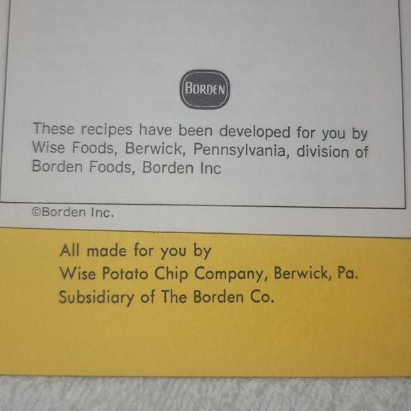 Pair of Vintage Wise Potato Chips Recipe Books - Picture 9 of 9